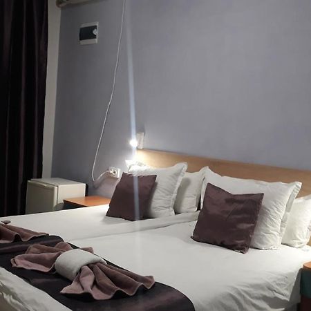 Iglika Hotel Yambol Ngoại thất bức ảnh