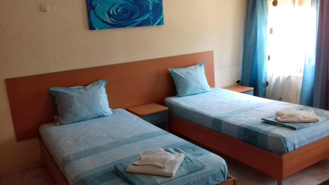 Iglika Hotel Yambol Ngoại thất bức ảnh
