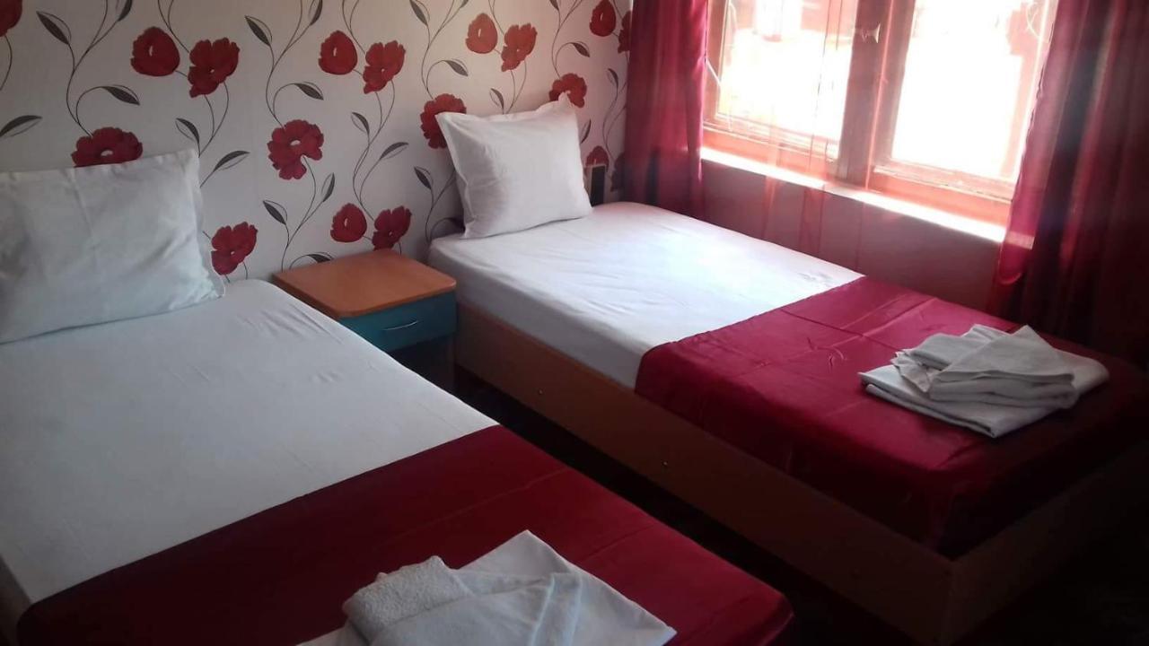 Iglika Hotel Yambol Ngoại thất bức ảnh